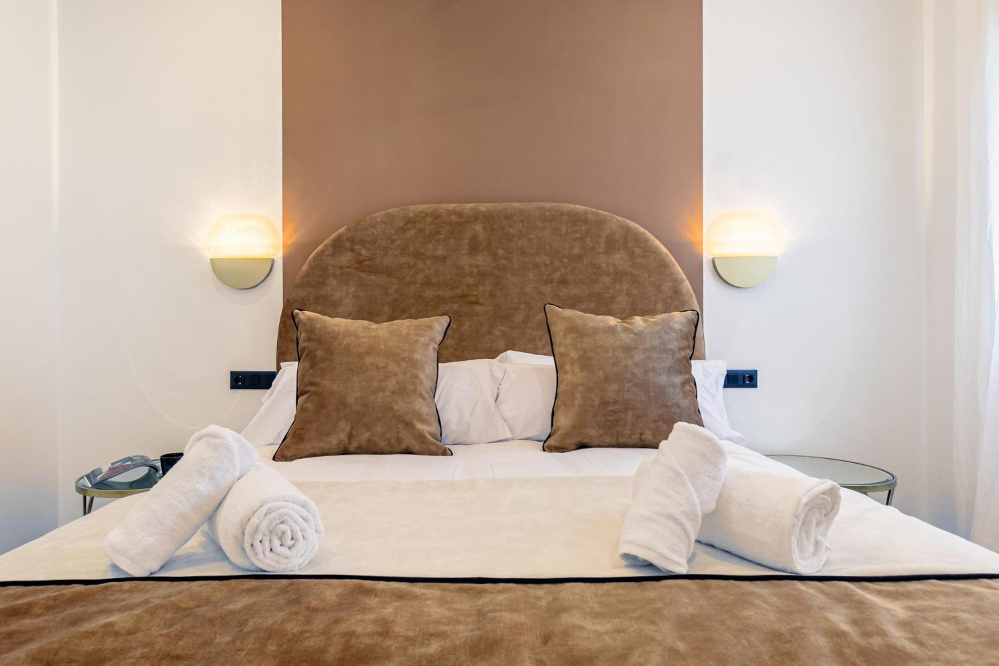 Isg Apartments Catedral Севилья Экстерьер фото